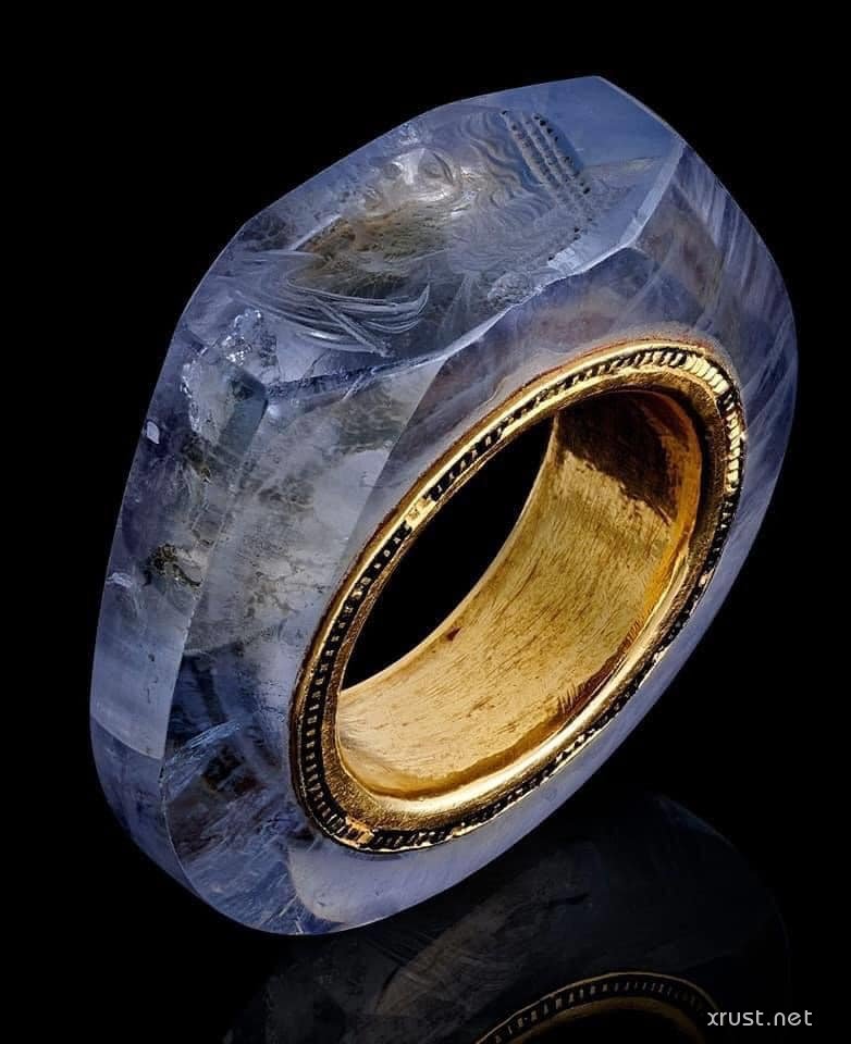 Загадочное кольцо Калигулы из сапфира